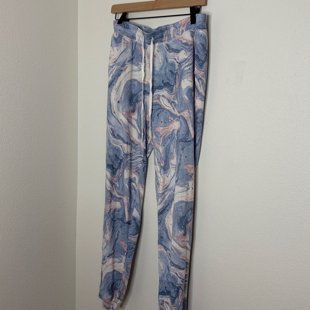 PJ Salvage Swirls Marble Top and Jogger - Picture 6 of 11
